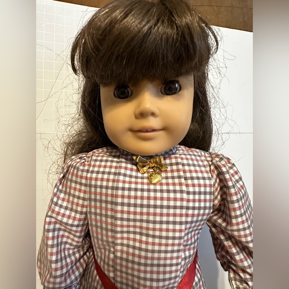 American Girl/Pleasant Company 'Samantha' Doll in 'Meet Samantha' Dress & Hat - Picture 3 of 7